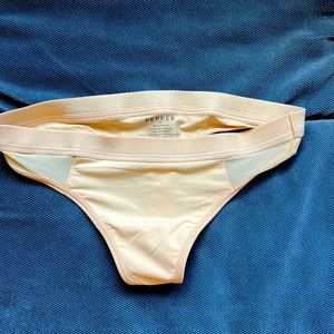 Brand new pepper thong
